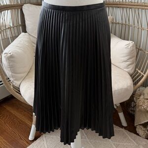 Georges Rech Paris Black Pleated Faux Leather Skirt Midi A-Line Size M